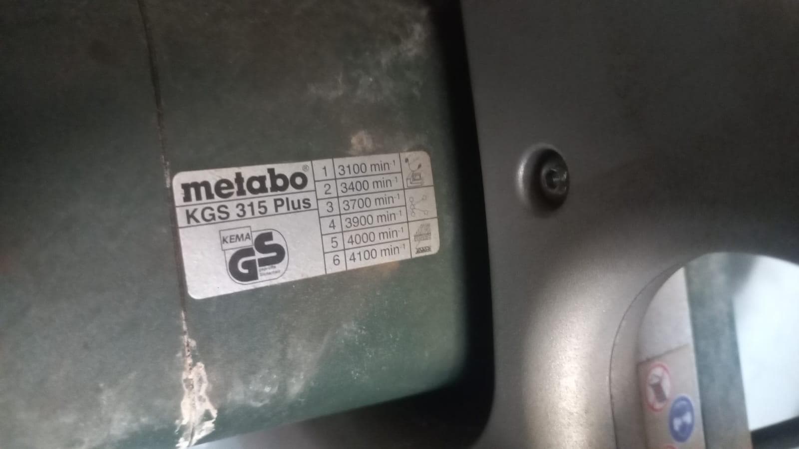 Diversos + Diversos + Diversos + Diversos + Diversos + Diversos + Diversos + Welding Machine + Welding Machine + Welding Machine + Ridgid Machine + Motores + Cut off machine + Caixas de Ferramenta + Varões + Diversos + Frolas + Cintos de Segurança + Diversos + Contentor de 40P · — imagem 29
