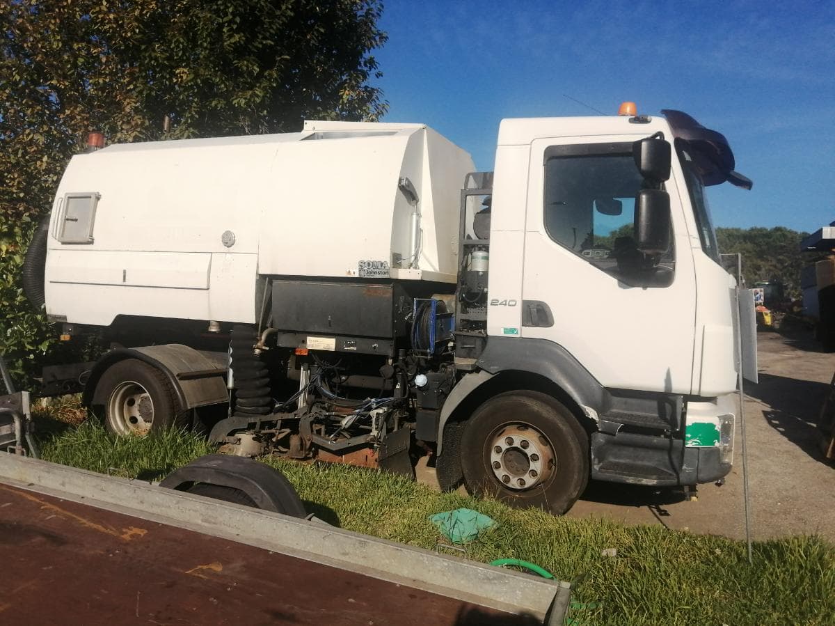 Volvo FLL15 Varredoura J.VT650 — imagen 1