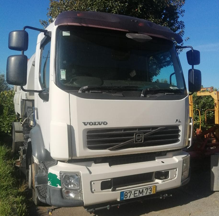 Volvo FLL15 Varredoura J.VT650 — imagen 3