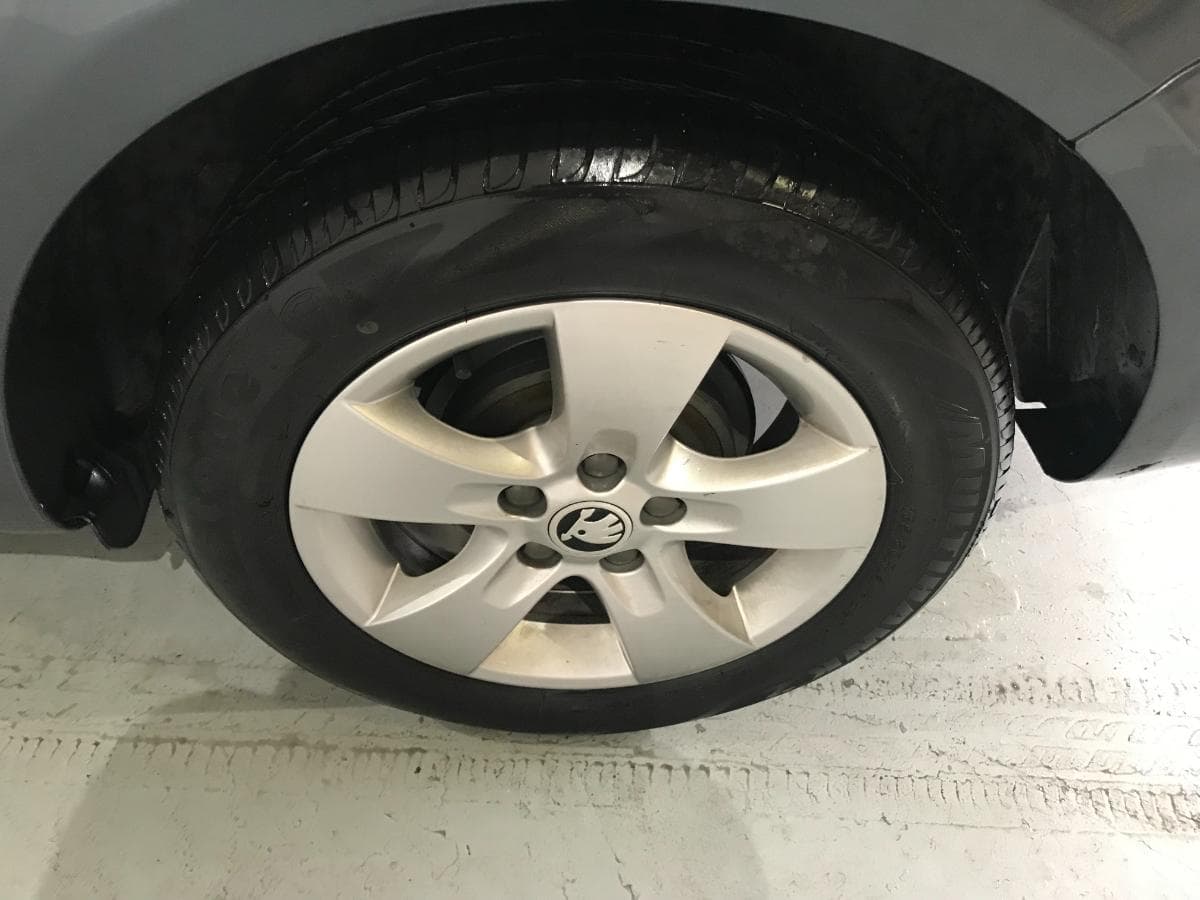 Skoda Fabia 1.2 TDI · Ano 2014 — image 14