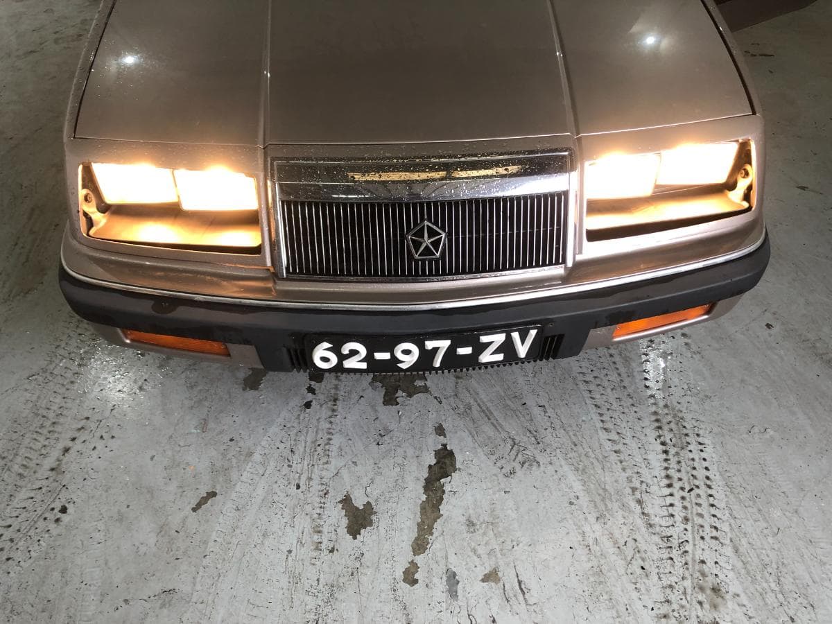 Chrysler Le Baron · Ano 1989 — imagen 4