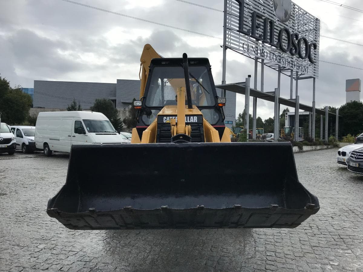 Retroescavadora CAT 438B — imagen 2
