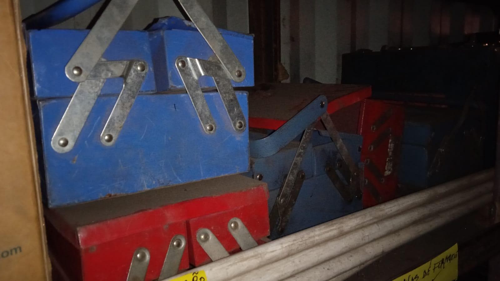 Diversos + Rebarbadeiras + Diversos + Diversos + Rebarbadeiras + Furadeira + Diversos + Braçadeiras + Torque Wreck + Radiadores + Diversos + Diversos + Diversos + Diversos + Diversos + Diversos + Diversos + Diversos + Contentor de 40P · — imagem 58
