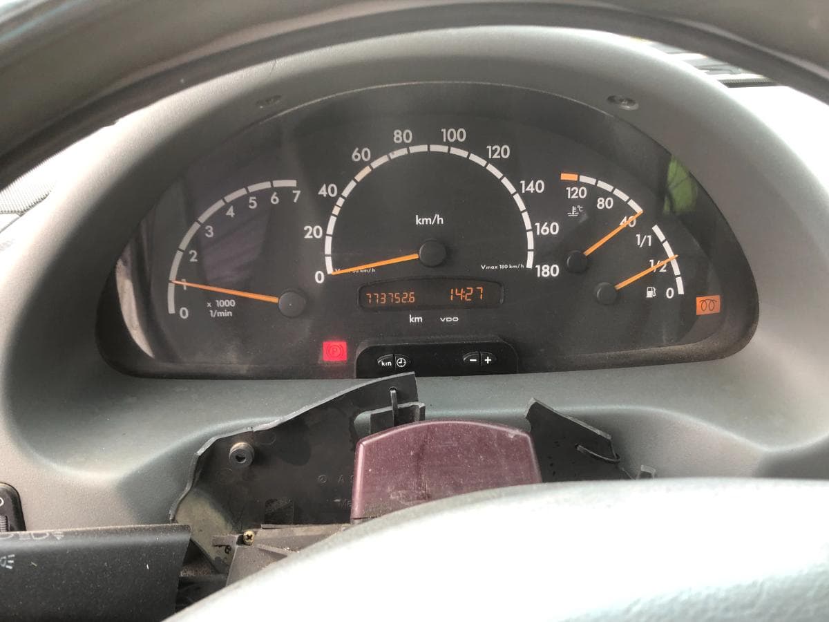 Mercedes-Benz 413CDI · Ano 2001 — imagem 29