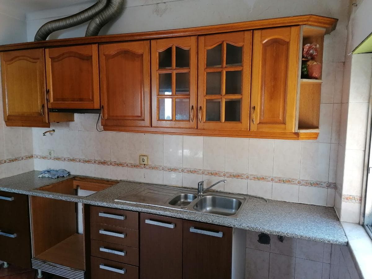 Moradia V3 c/ 2 Lugares de Garagem · Charneca da Caparica, Almada — imagen 2