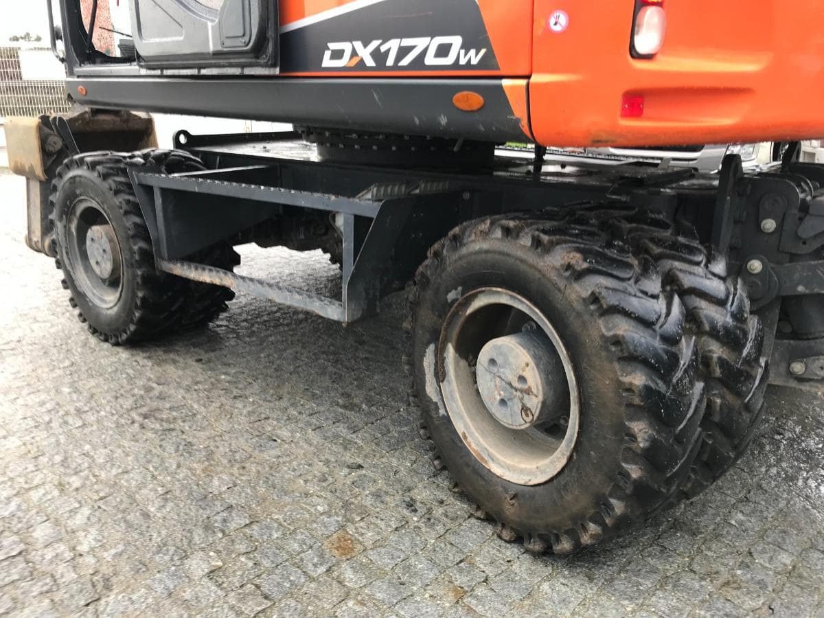 Giratória de Rodas Doosan DX 170 W-5 — imagen 5