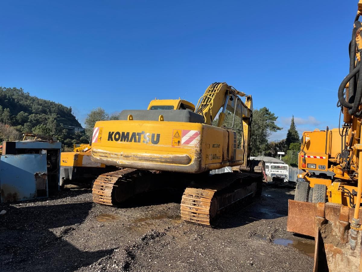 Escavadora Rastos Komatsu PC 240 LC-6K — imagen 2