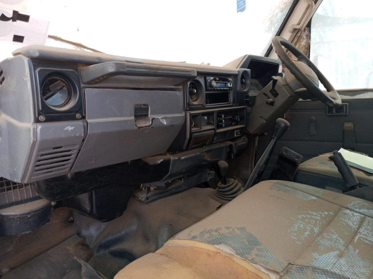 Toyota Land Cruiser · — imagen 3