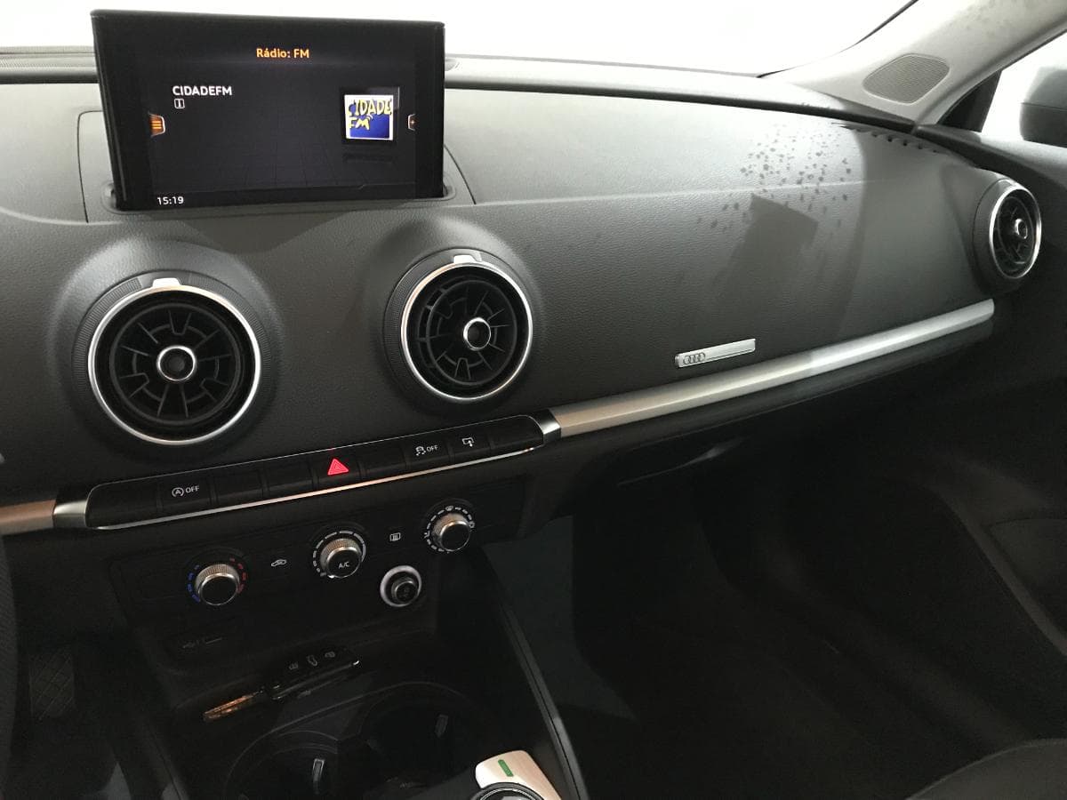 Audi A3 1.6TDI · Ano 2017 — image 33