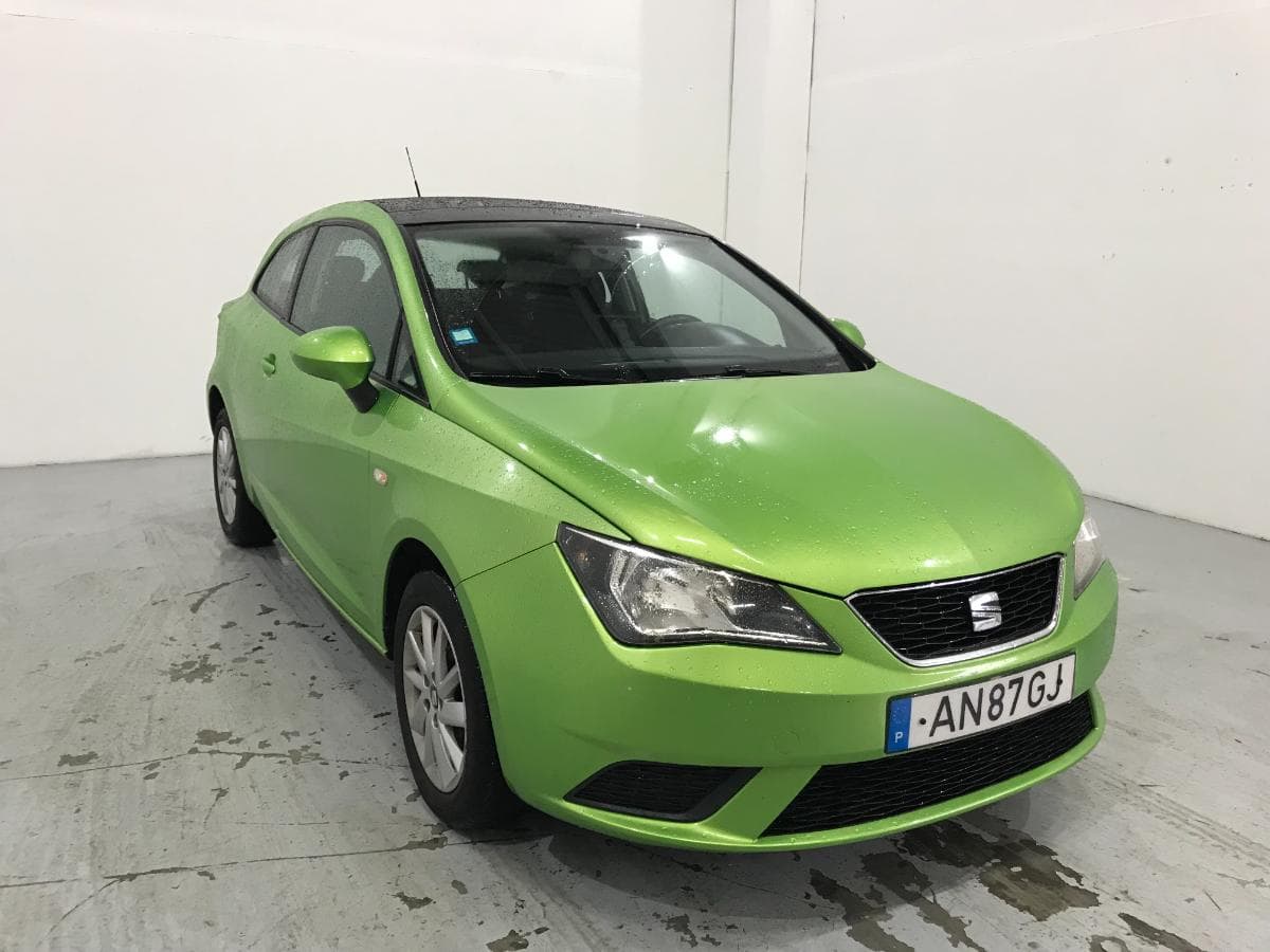 Seat Ibiza 1.2 TDI · Ano 2014 — image 1