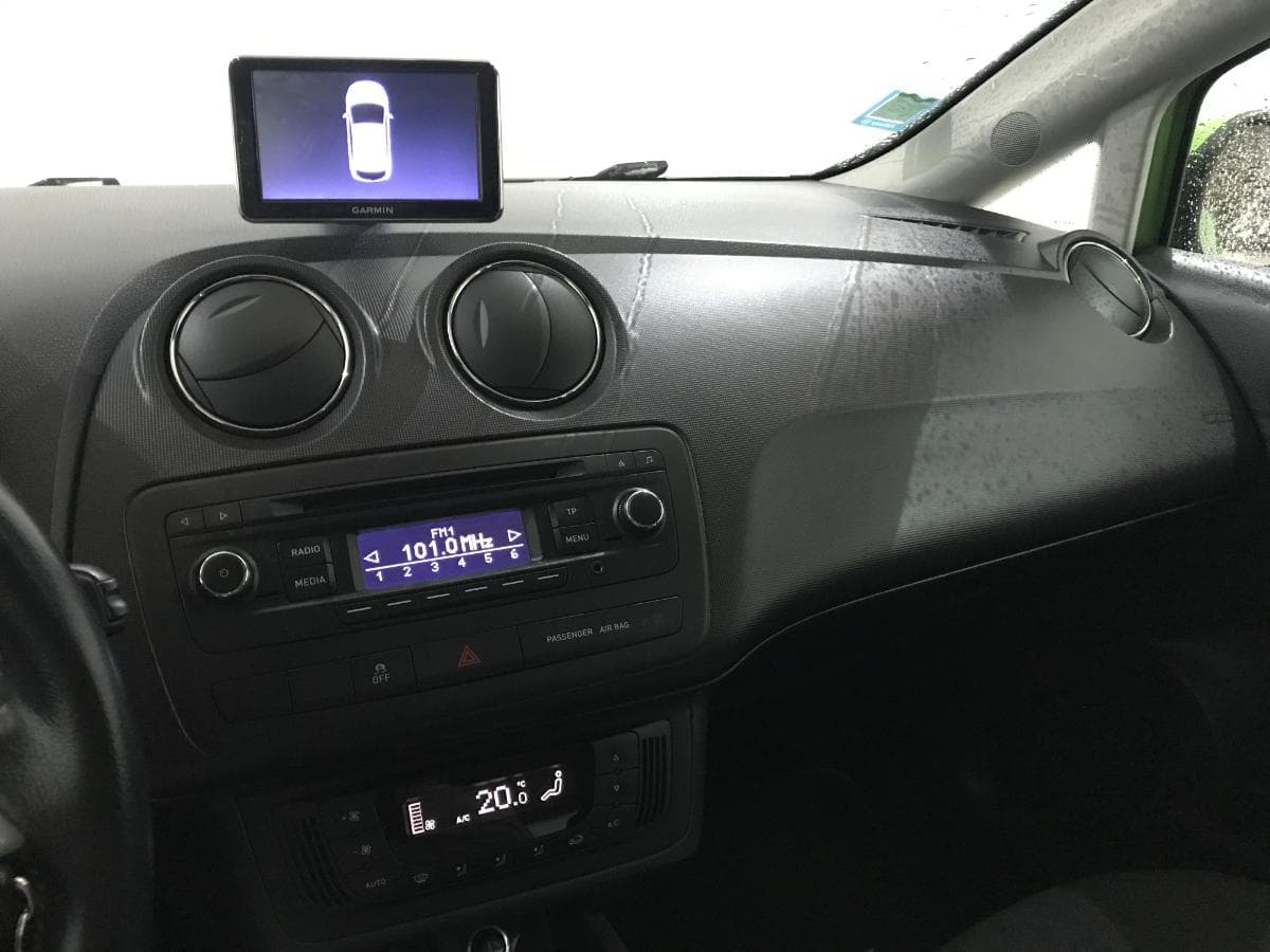 Seat Ibiza 1.2 TDI · Ano 2014 — image 23