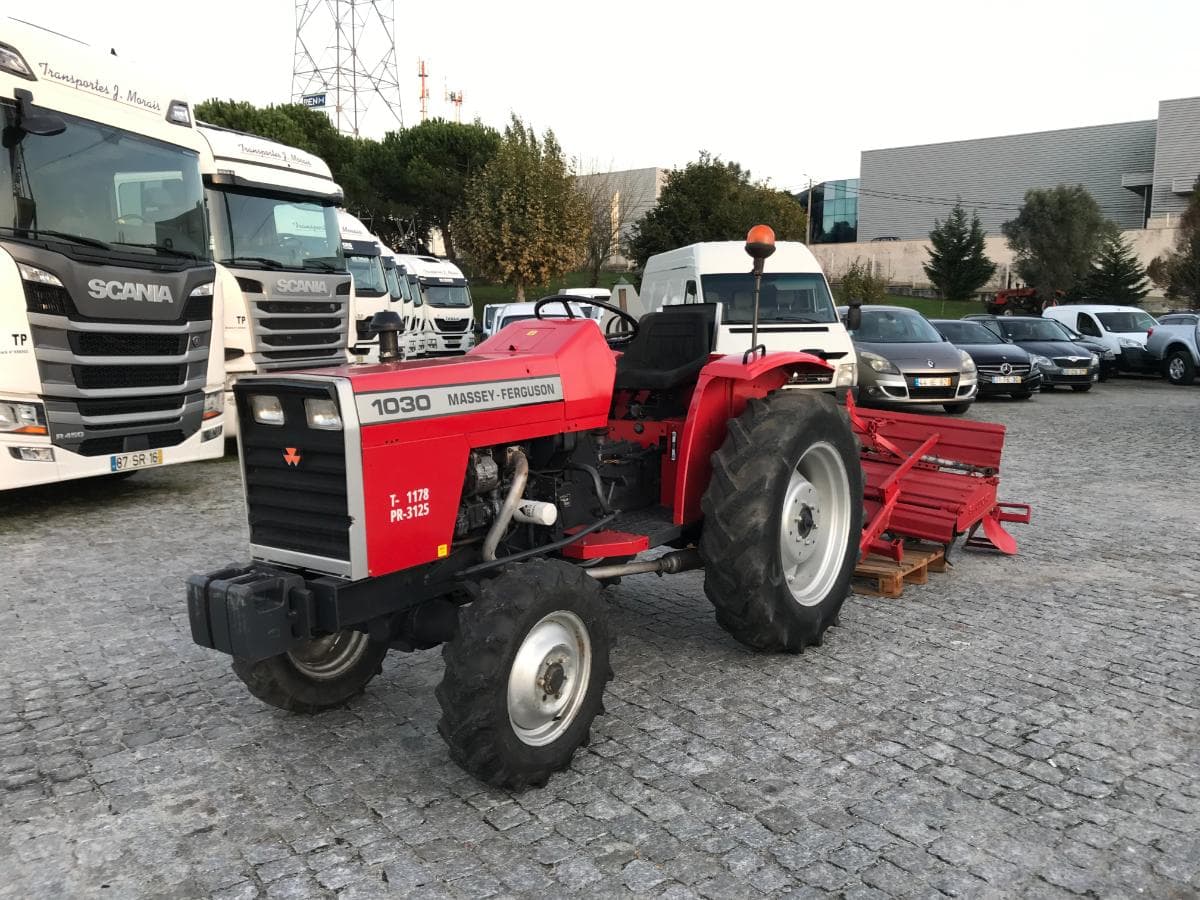 Trator Agrícola MF 1030 · Ano 1989 — imagem 2