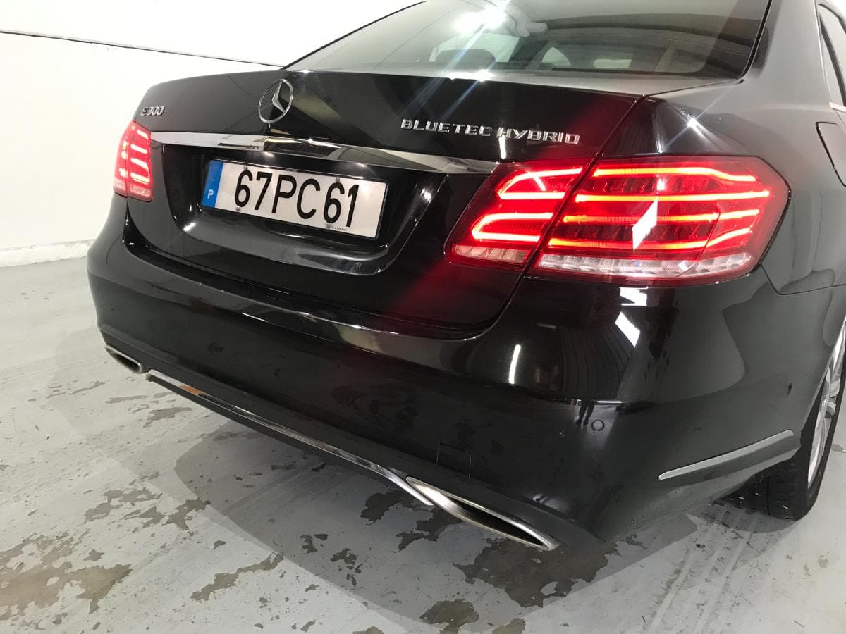 Mercedes-Benz E300 Blue Tec Híbrido 2.2 · Ano 2014 — image 8