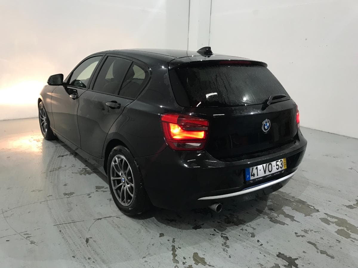 BMW 116D 1.6 · Ano 2013 — imagen 9