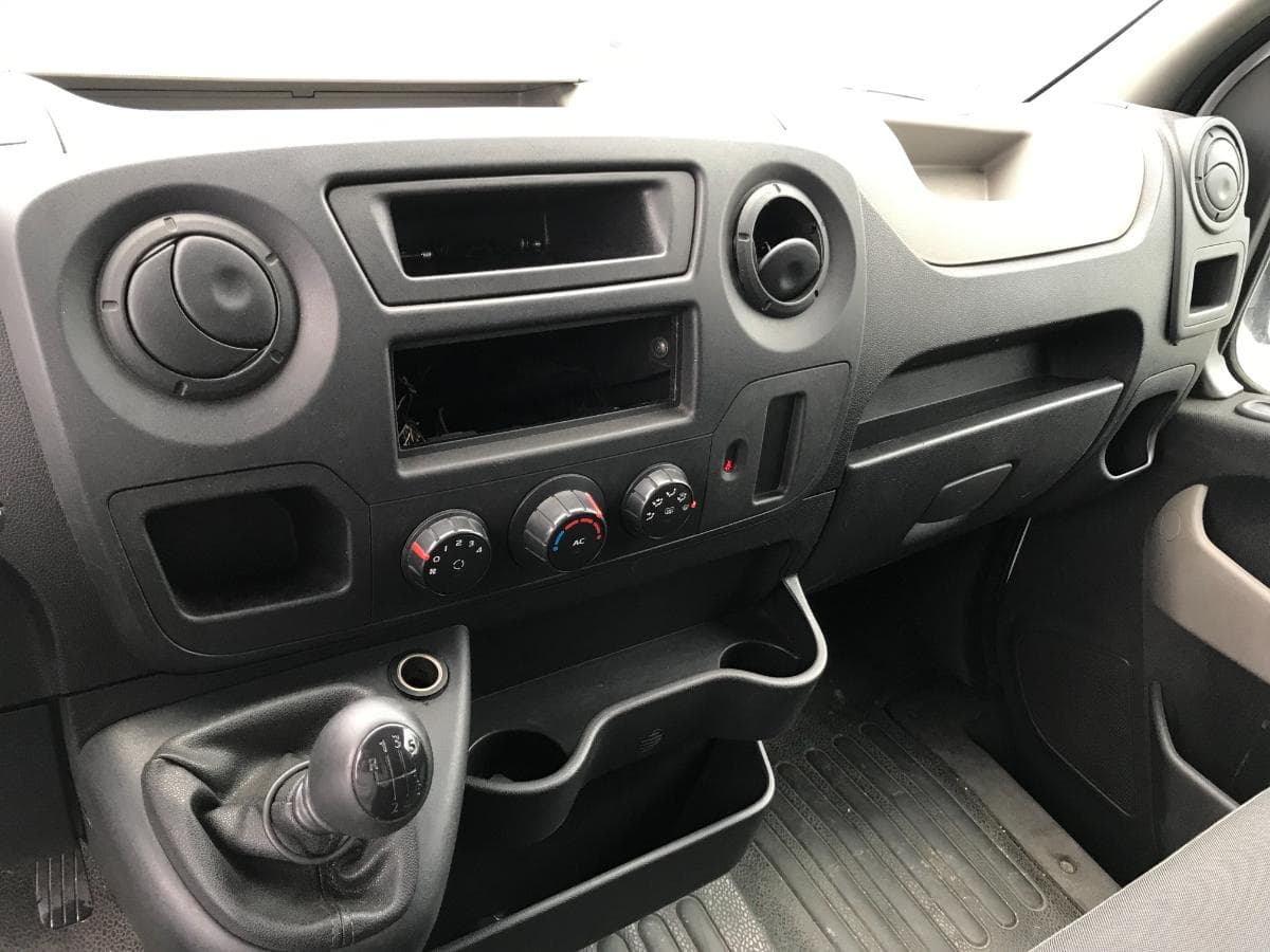 Renault Master 2.3 DCI · Ano 2015 — imagen 19