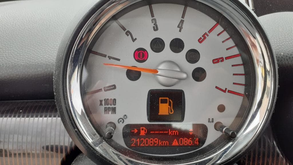 Mini Cooper D · Ano 2010 — imagem 16
