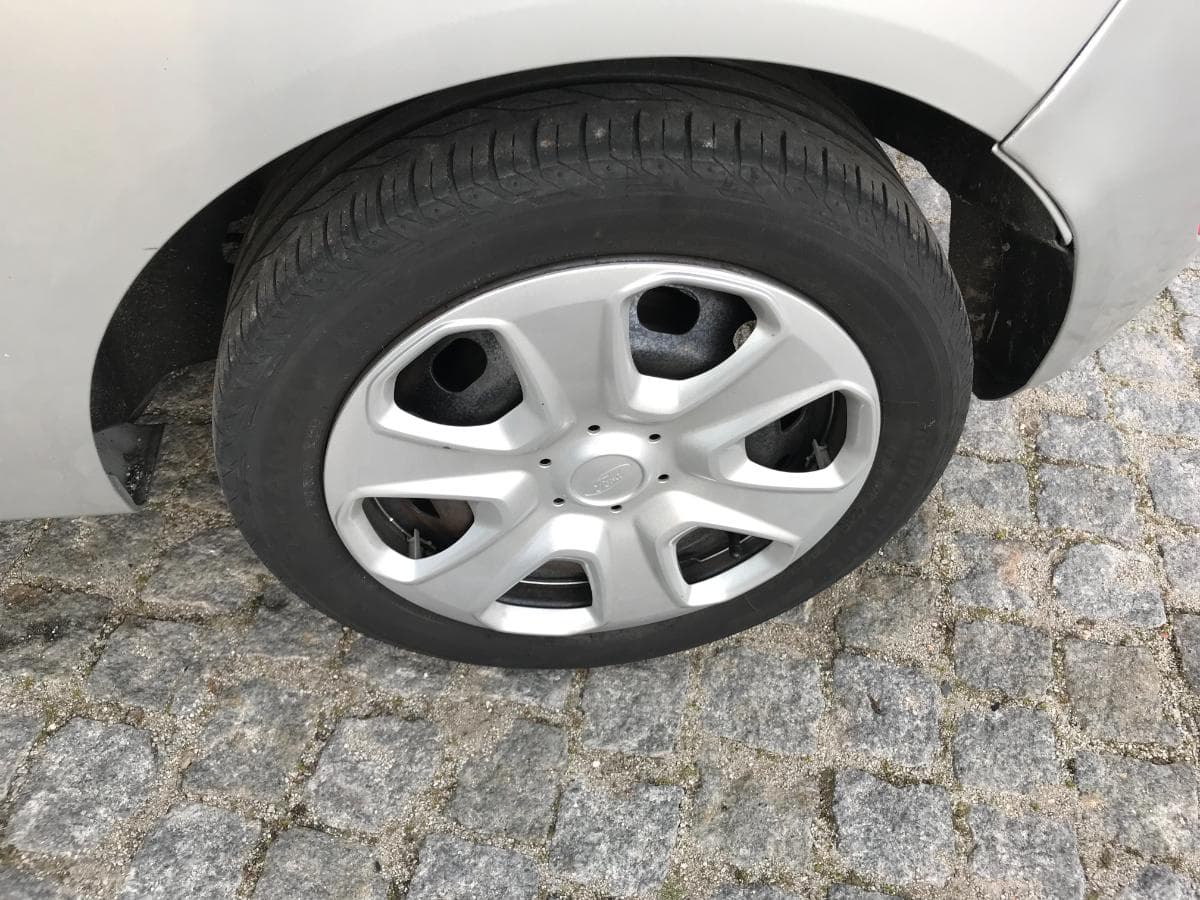Ford Fiesta 1.4 TDCI · Ano 2009 — image 11