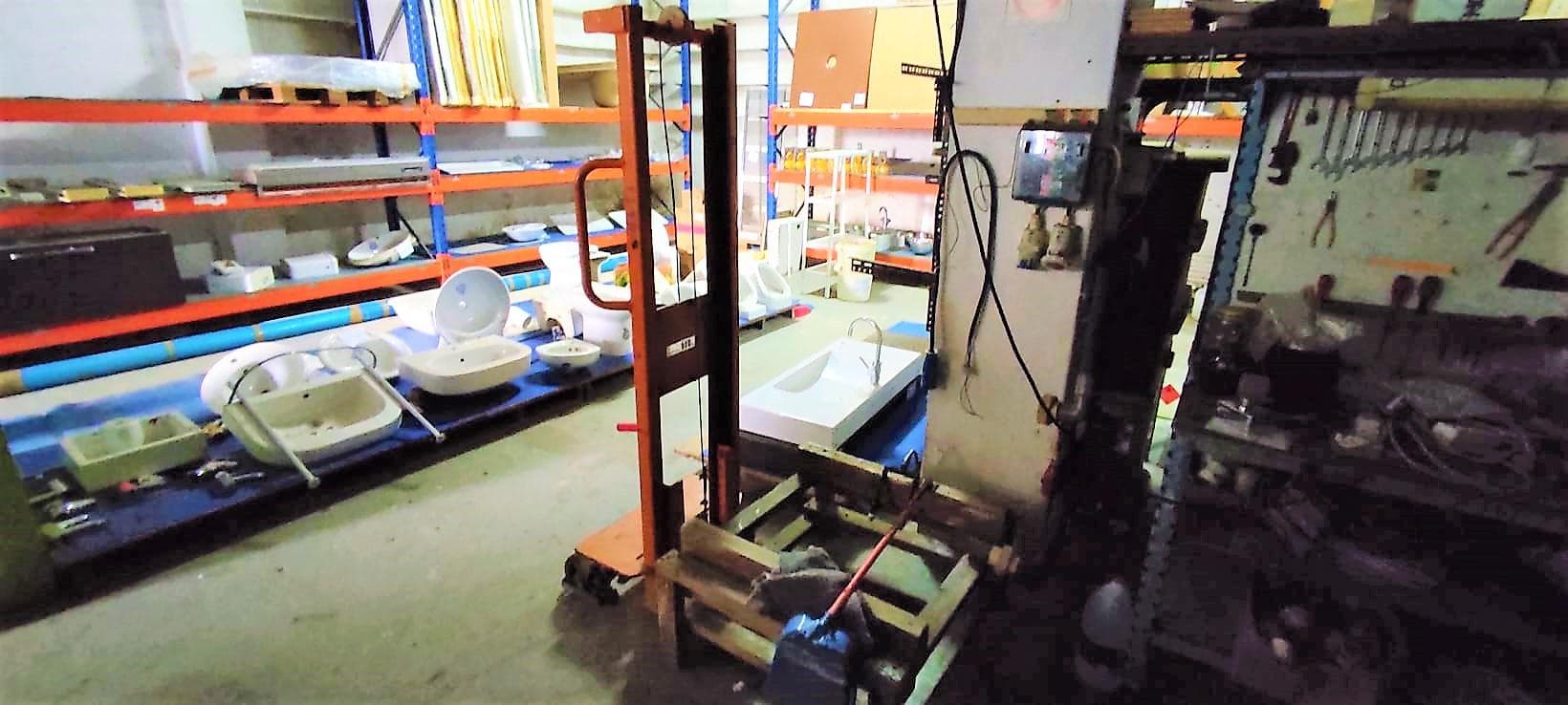 Piscinas · Sanitários · Racks · Equipamento de Escritório — image 31