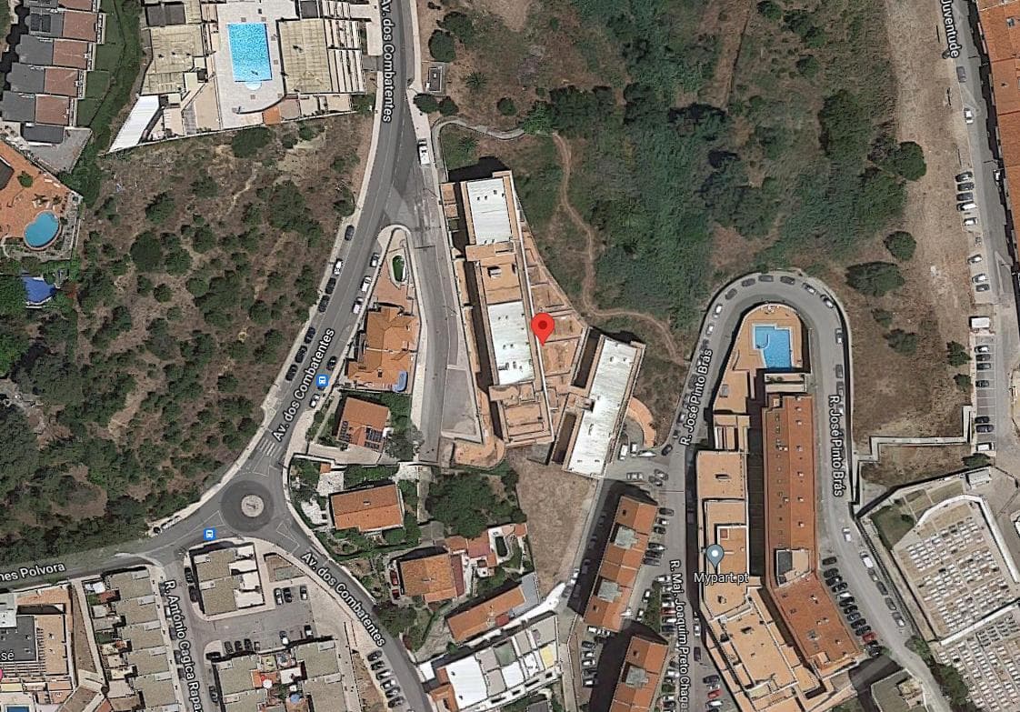 Empreendimento Habitacional · Condomínio Privado com piscina · Sesimbra — imagen 11