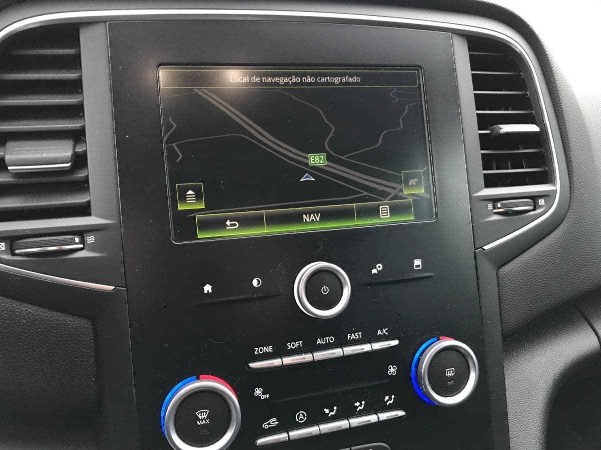 Renault Mégane 1.5 DCI · Ano 2017 — image 20
