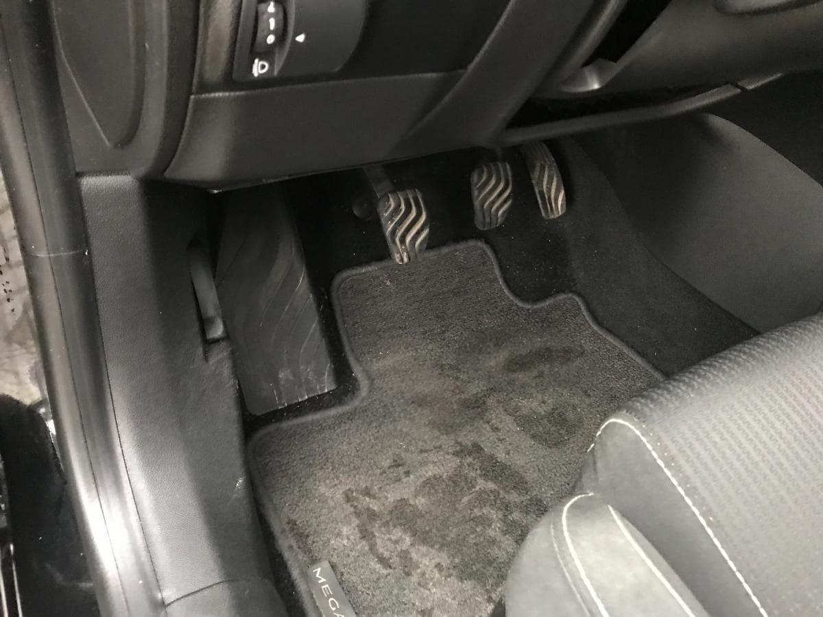 Renault Mégane 1.5 DCI · Ano 2017 — image 26