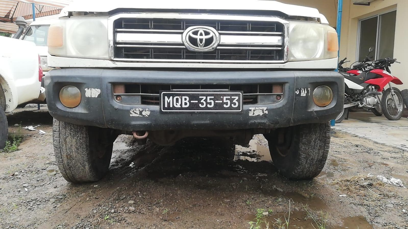 Toyota Land Cruiser Hard Top · — imagen 6