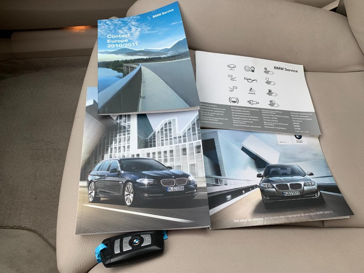BMW 530D Touring · Ano 2010 — imagem 30