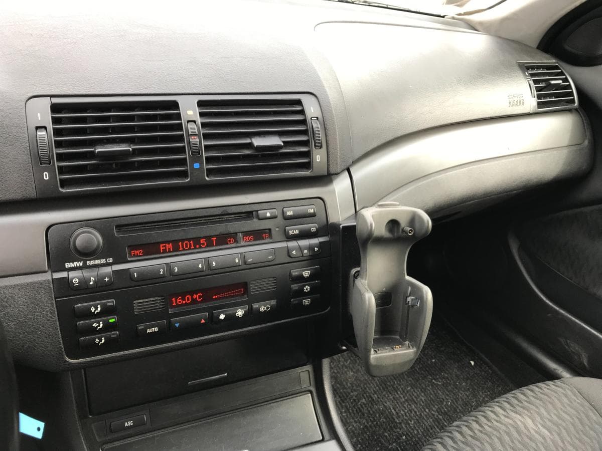 BMW 320D Touring · Ano 2001 — imagem 21