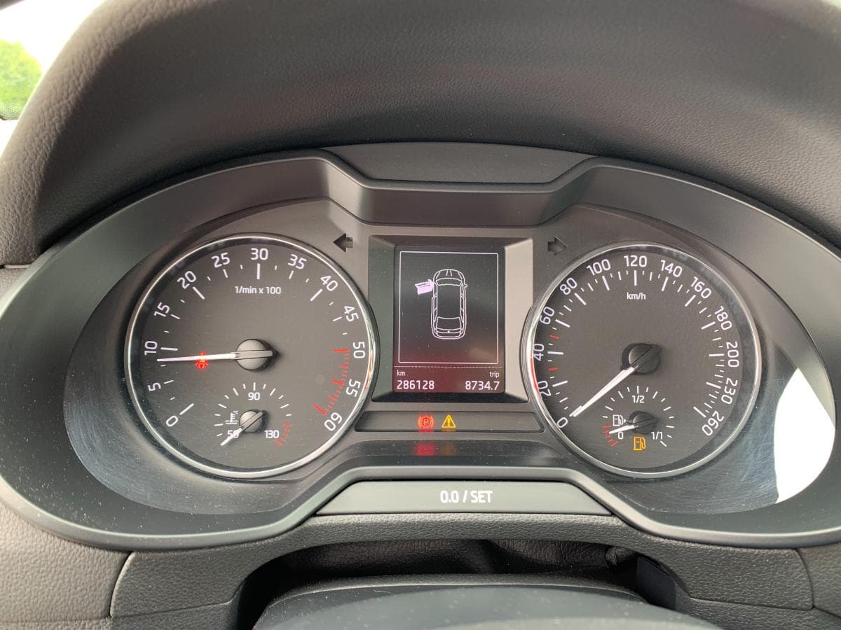Skoda Octavia 1.6TDI · Ano 2014 — image 27
