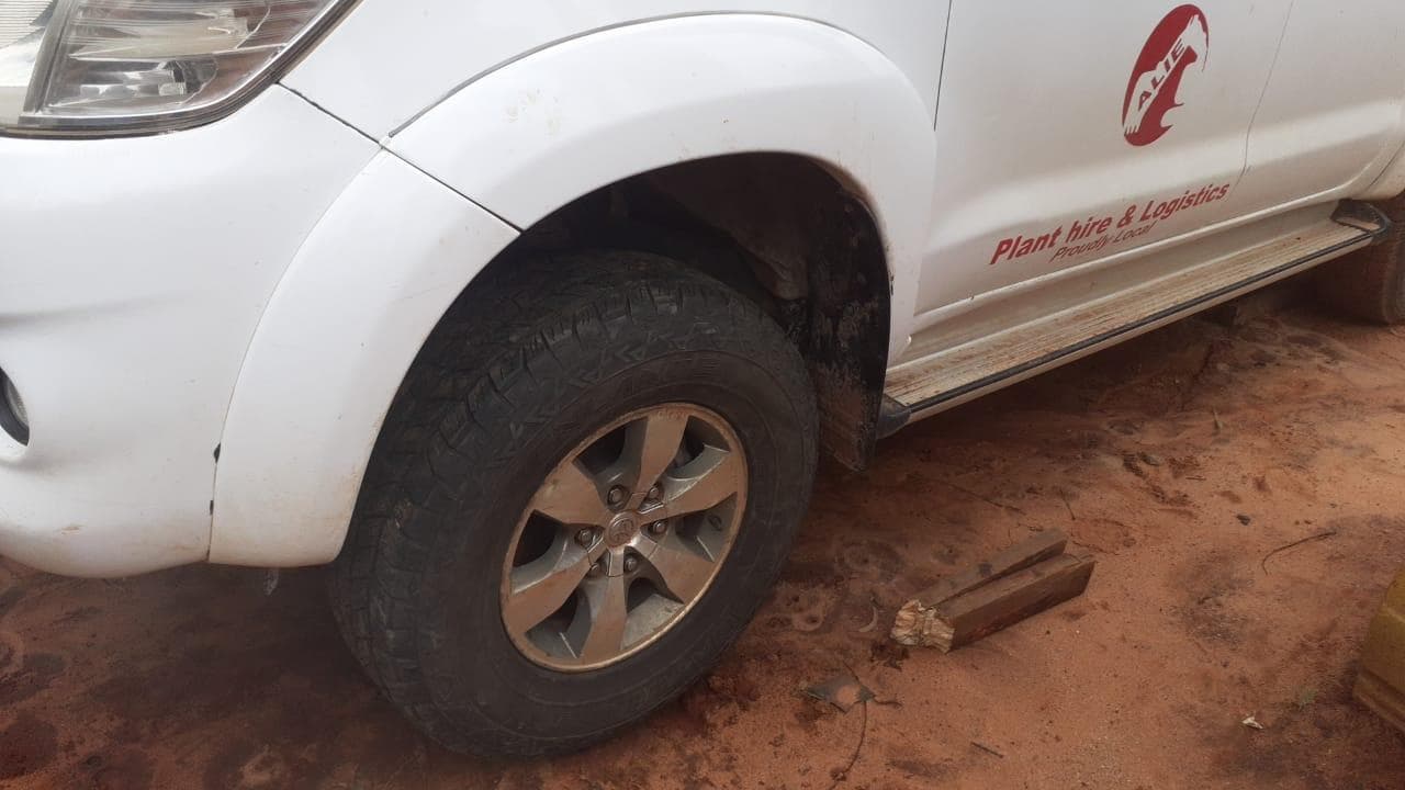 Toyota Hilux D4D 3.0 · — imagem 4