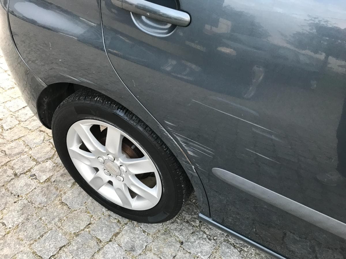 Seat Ibiza 1.4 TDI · Ano 2006 — image 10