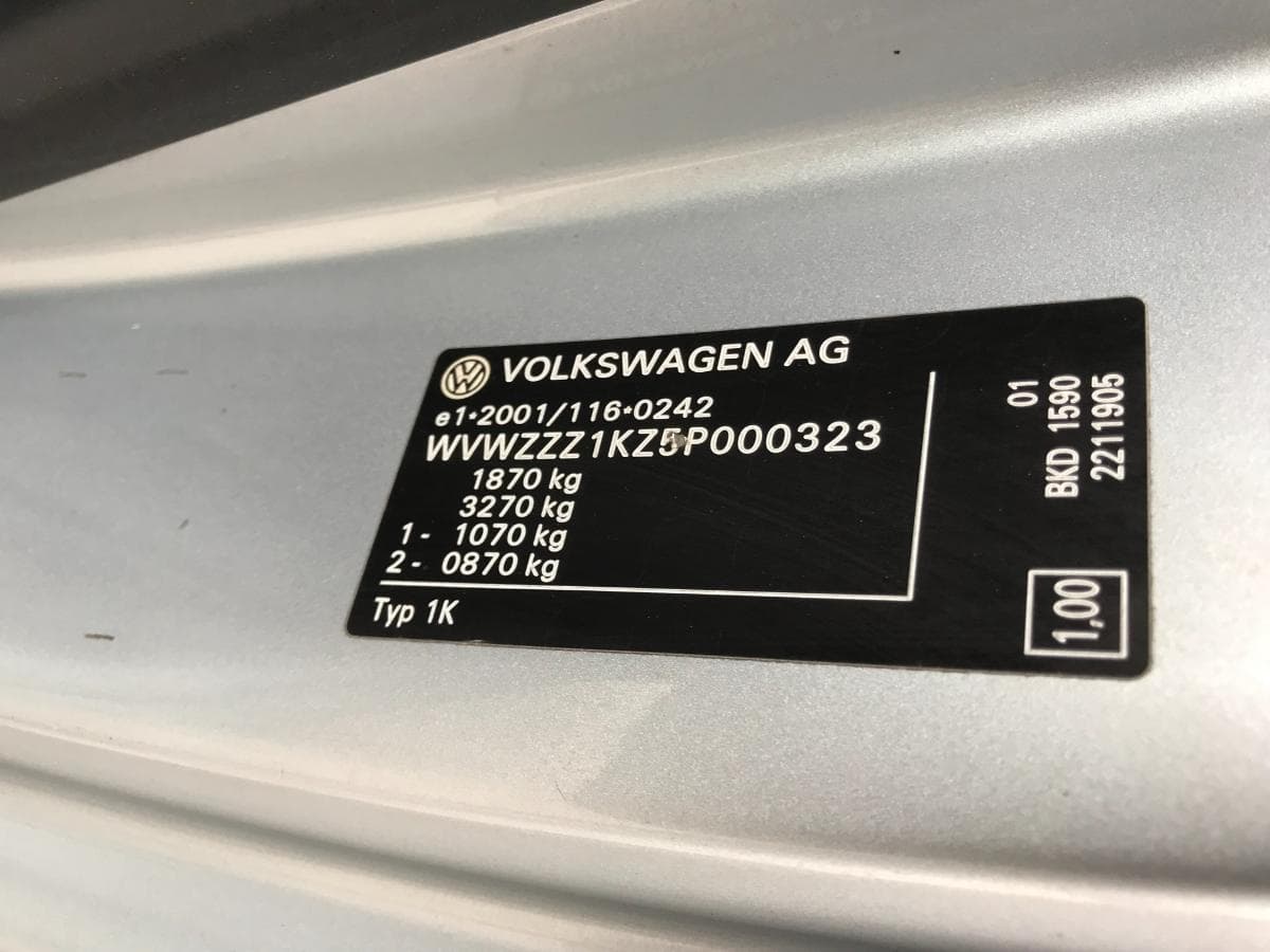 Volkswagen Golf 2.0 TDI · Ano 2004 — image 4