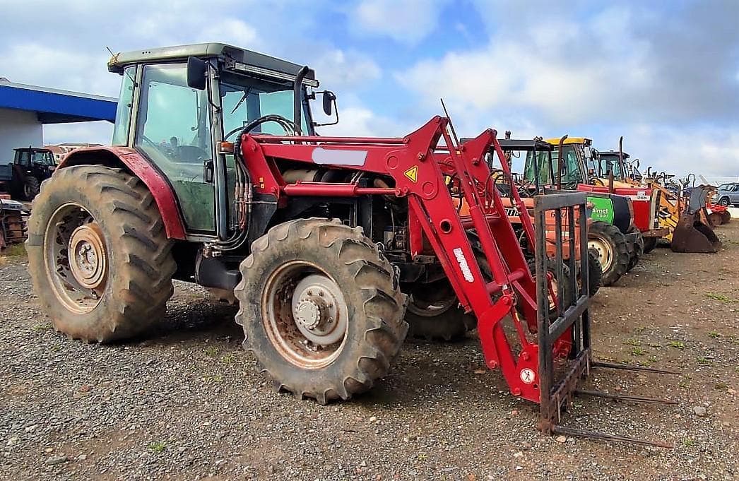 Trator Massey Ferguson 4270 — imagen 2