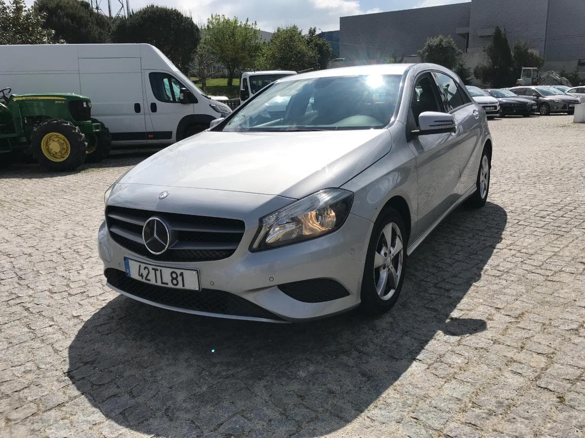 Mercedes-Benz A180CDI · Ano 2013 — image 6
