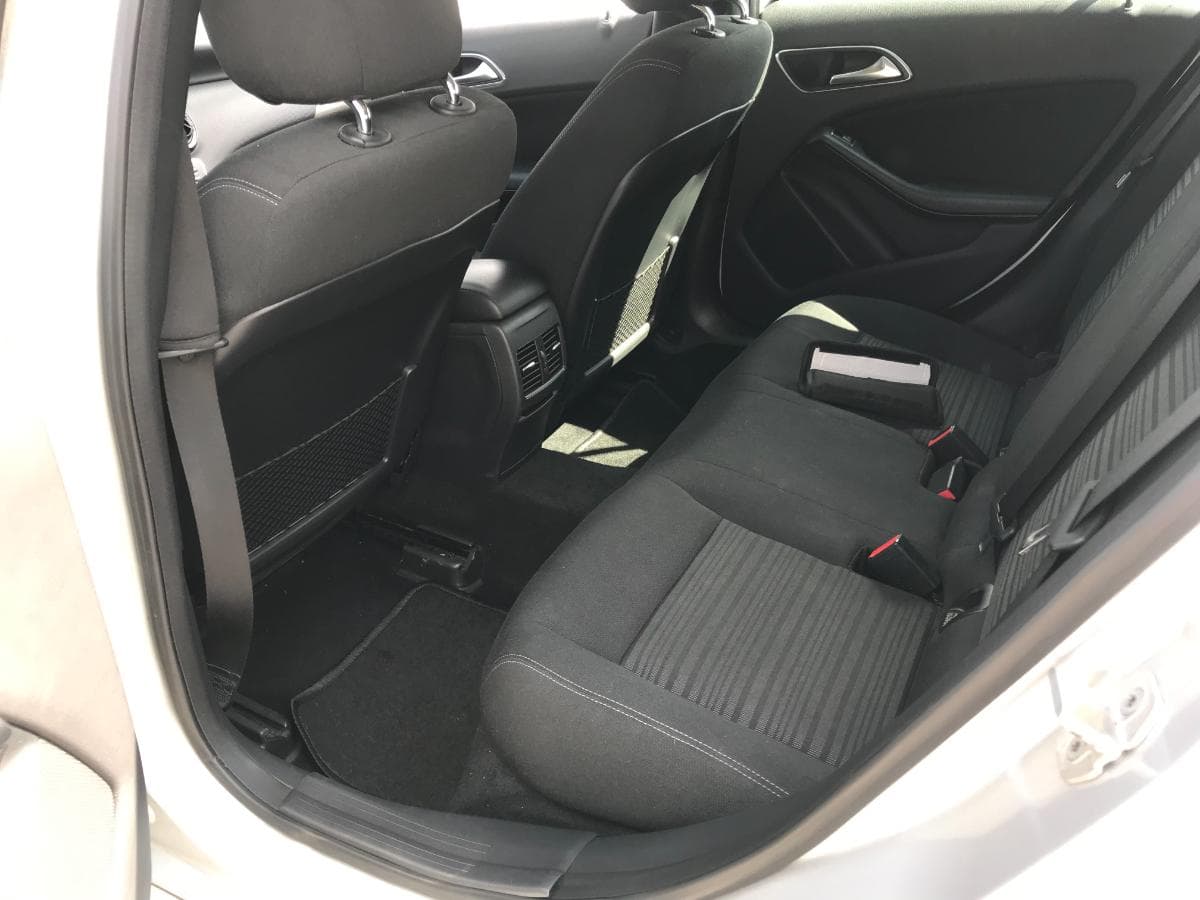 Mercedes-Benz A180CDI · Ano 2013 — image 22
