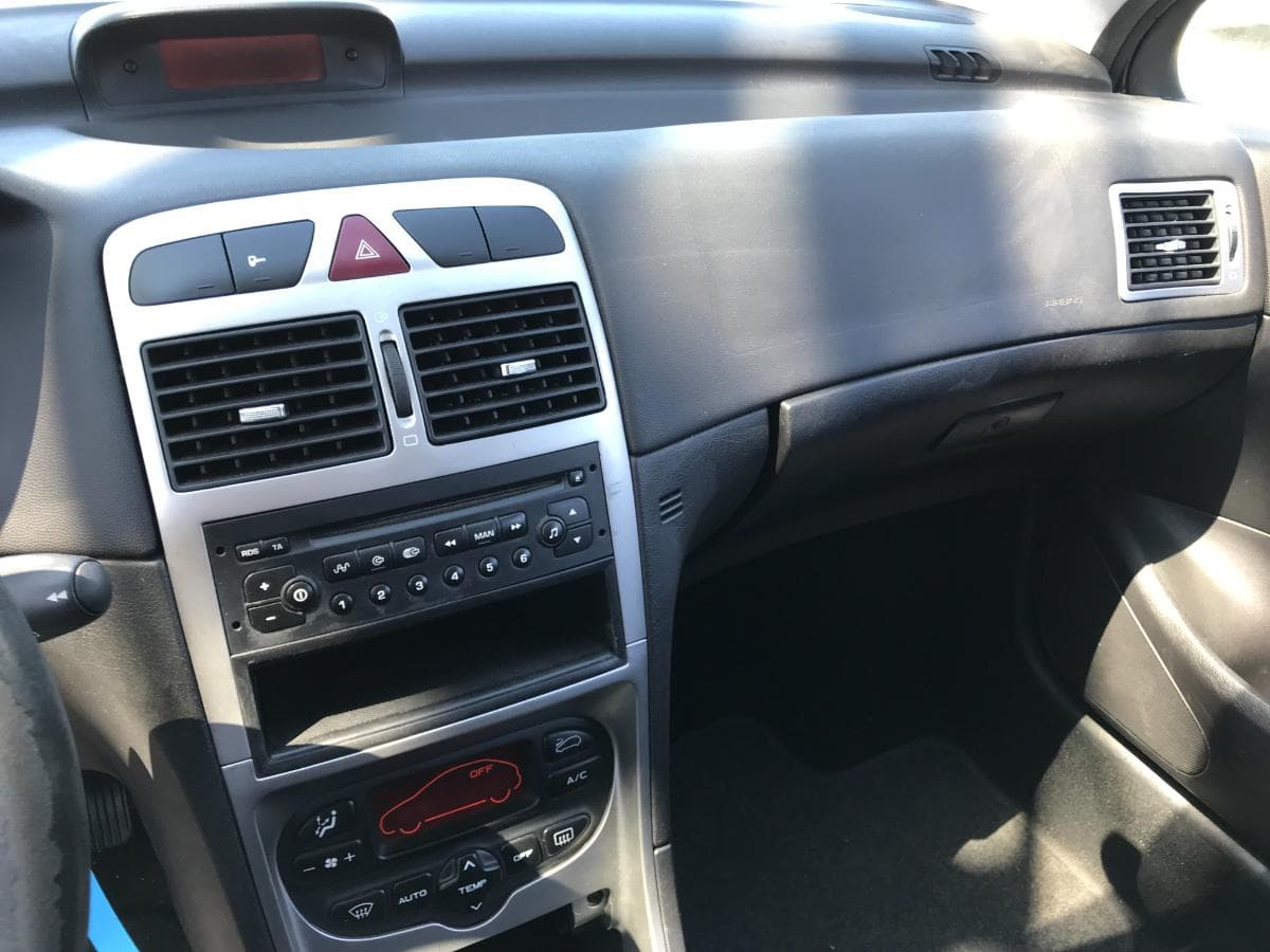 Peugeot 307 1.6HDI · Ano 2005 — imagen 19