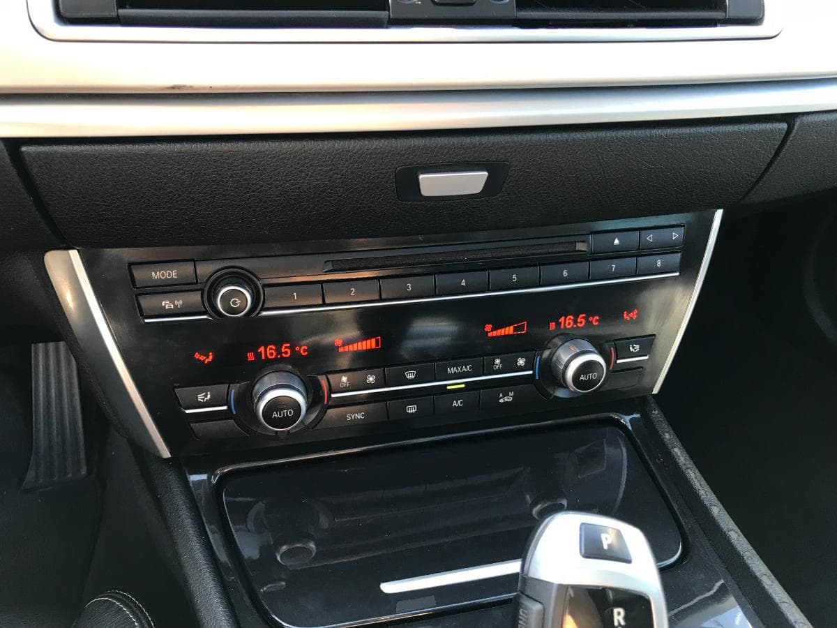 FAST SALE · BMW 535d XDrive · Ano 2015 — imagem 41