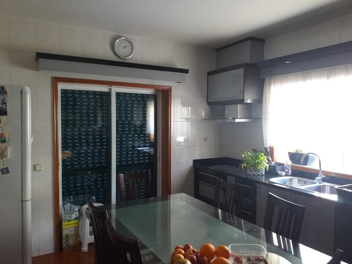 Andar-Moradia V3 com Garagem · Vizela — image 6