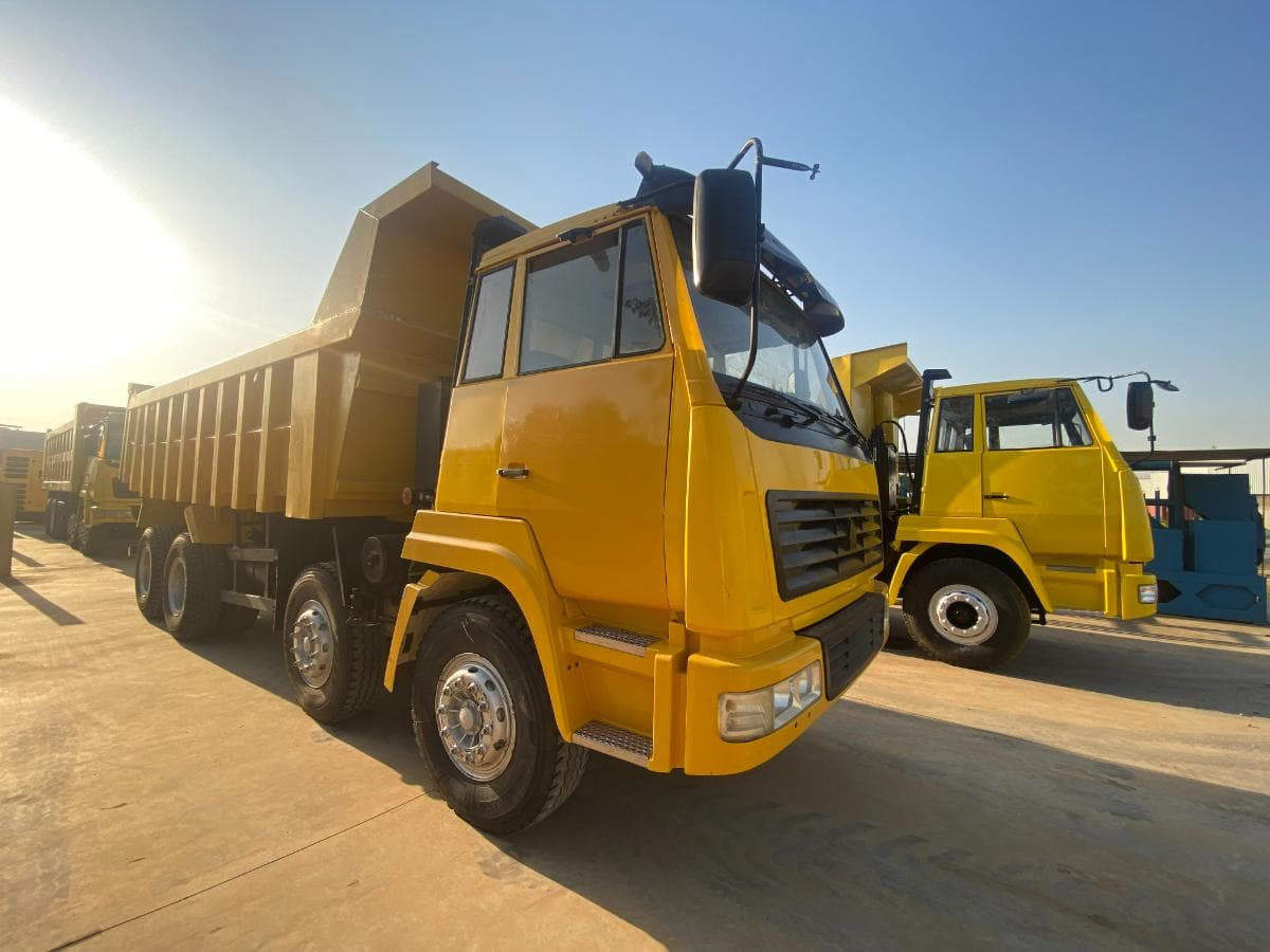 Camião basculante (38 Ton.) · Viana, Luanda. — imagem 3