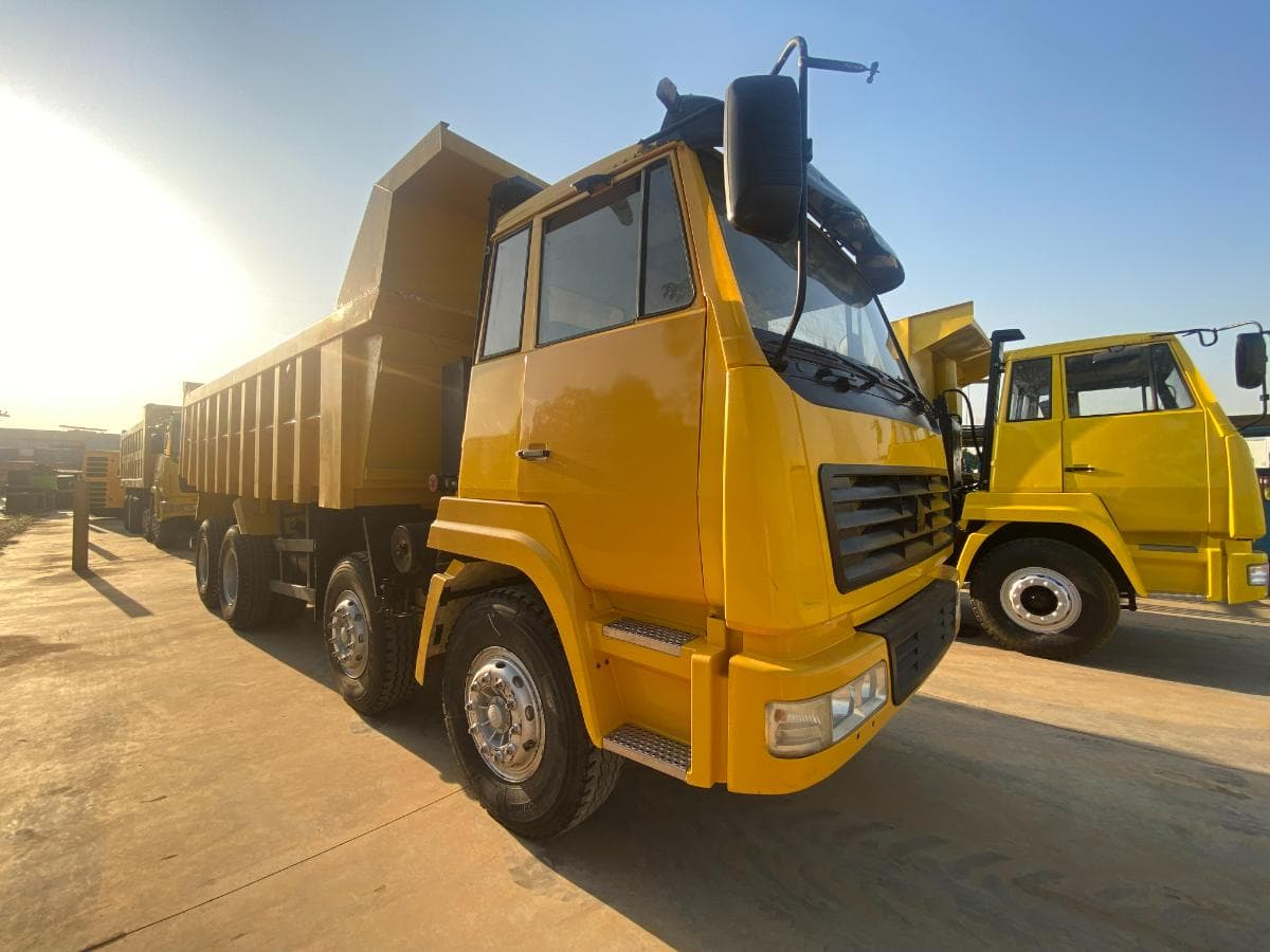 Camião basculante (38 Ton.) · Viana, Luanda. — imagem 8