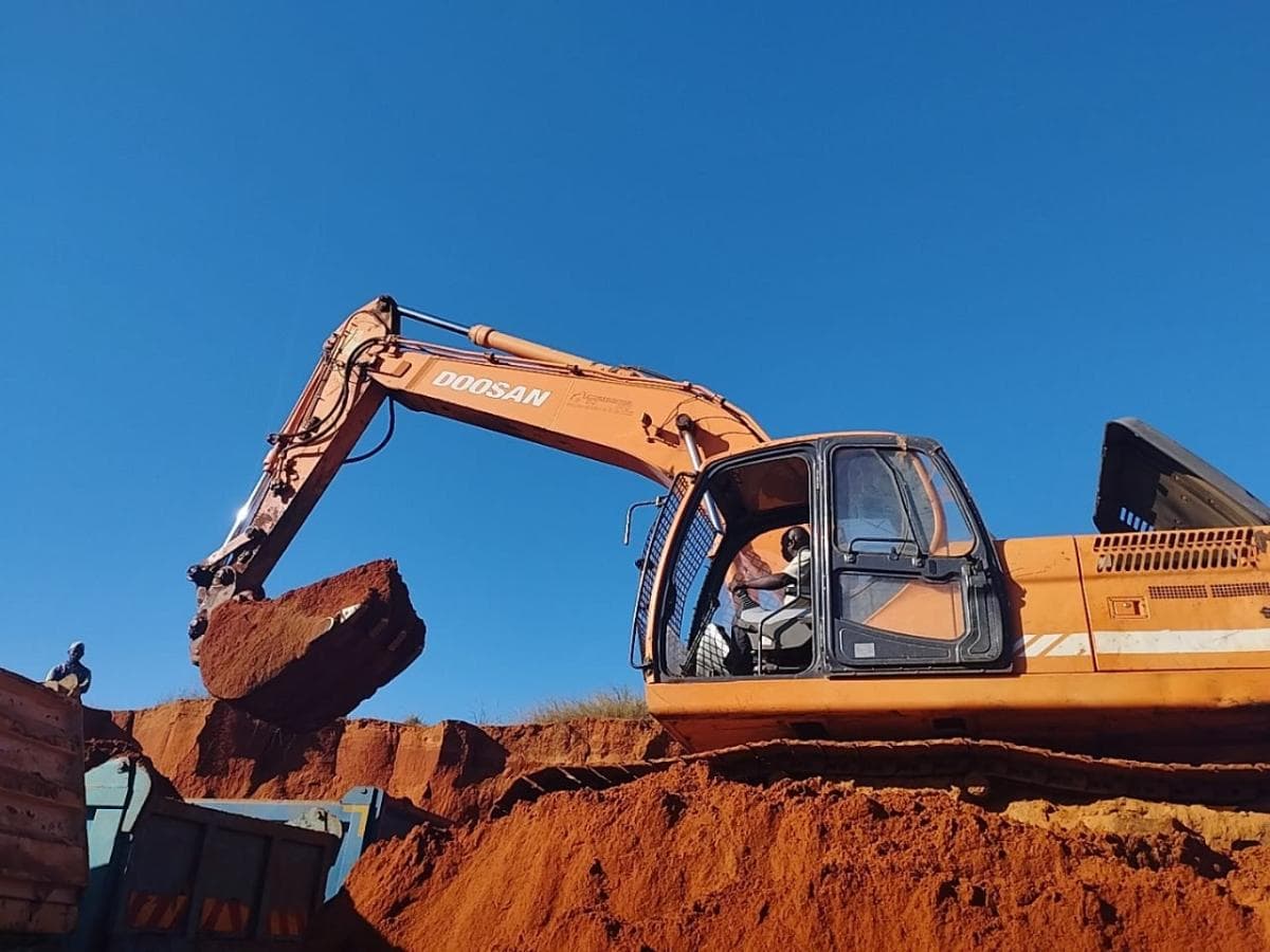 Escavadeira Doosan 340LCV · — imagem 8