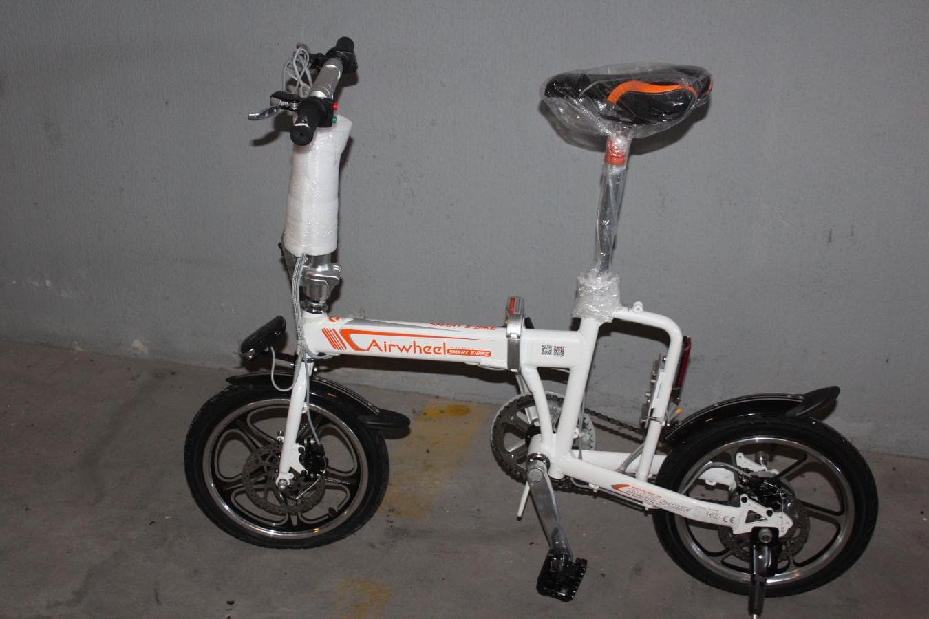 Bicicleta elétrica dobrável 'Airwheel R5' — imagem 6