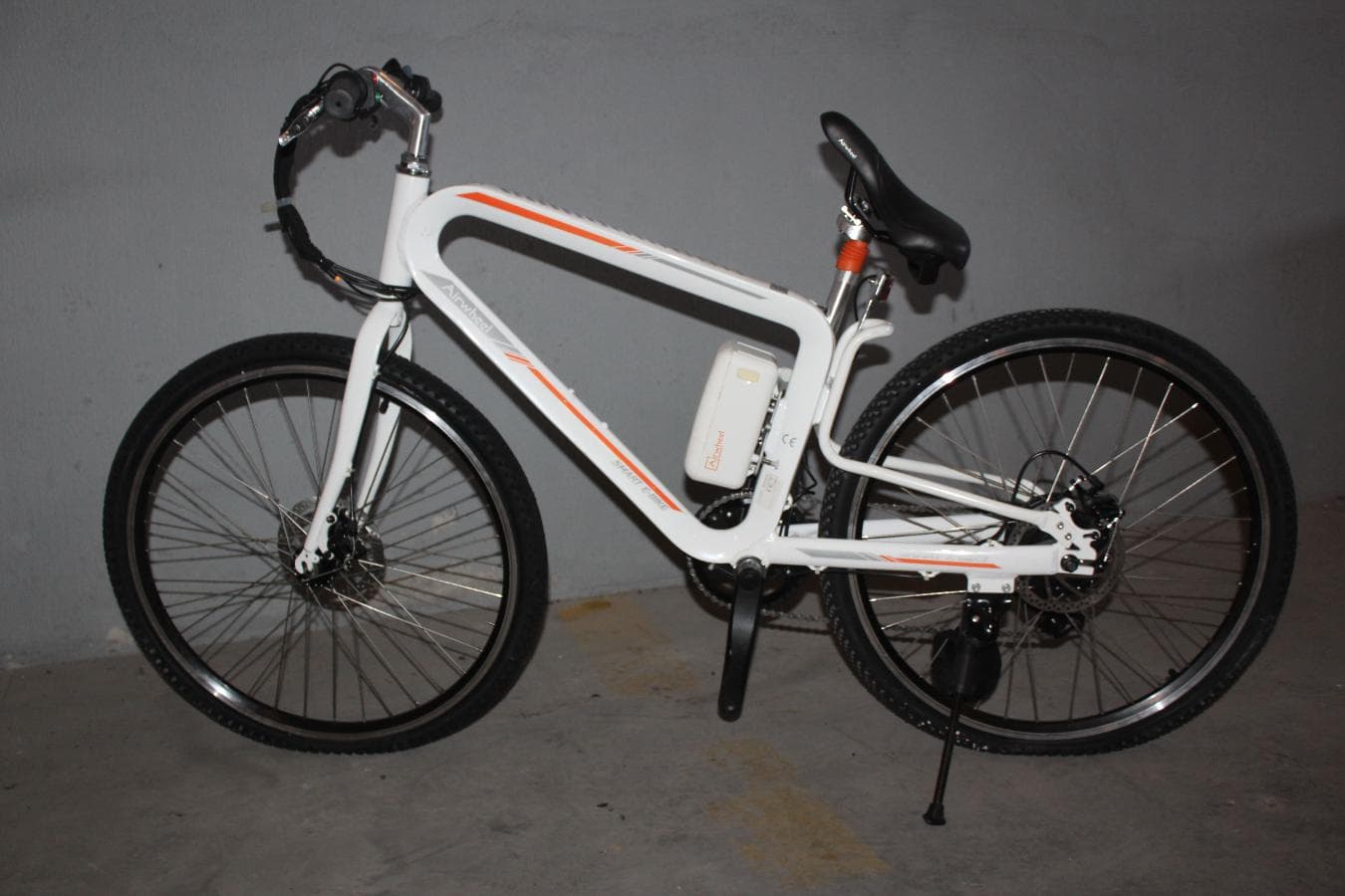 Bicicleta elétrica 'Airwheel R8' — image 6