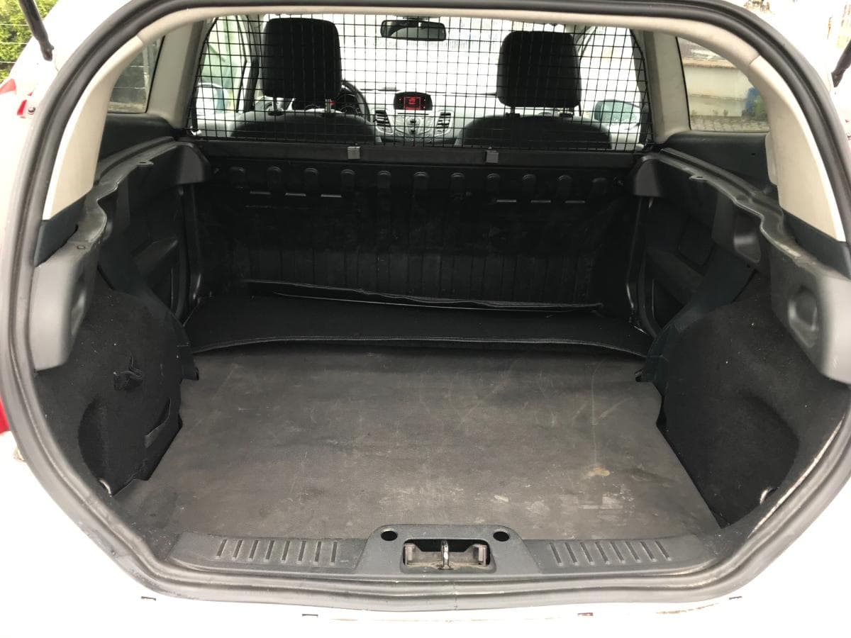 Ford Fiesta 1.4TDCI · Ano 2012 — image 7