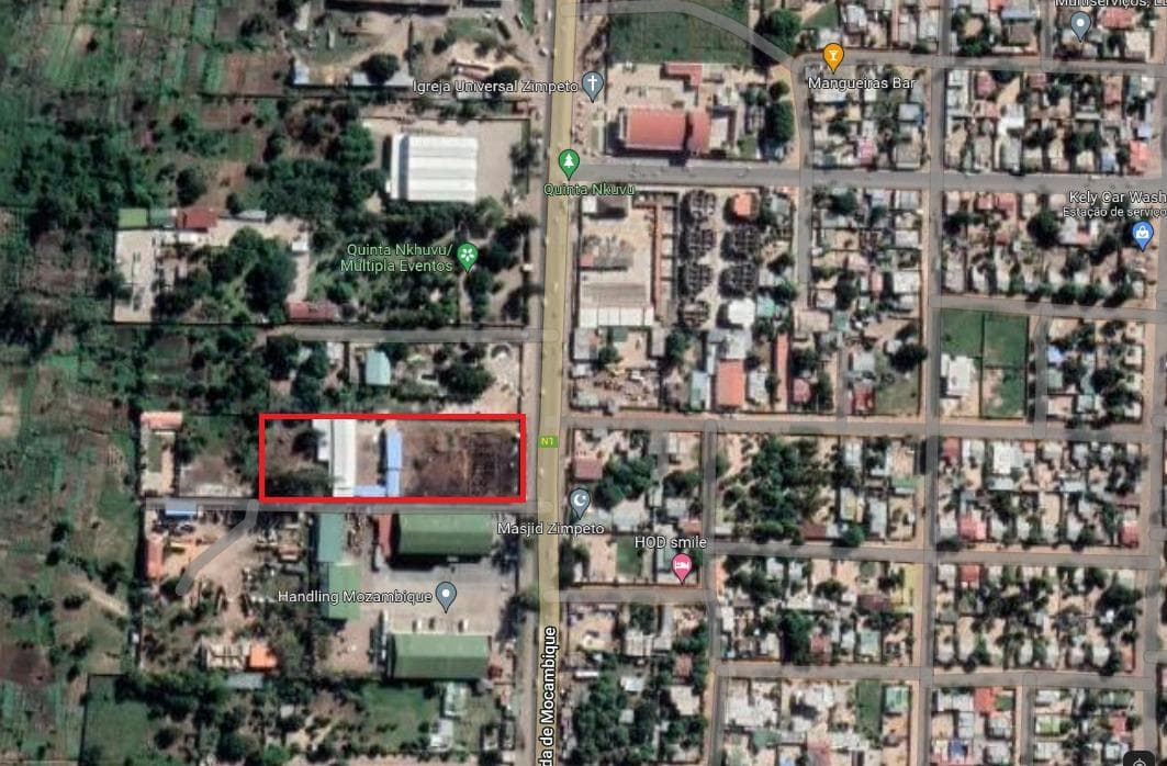 Infraestruturas em terreno com 7500m² · — imagem 4