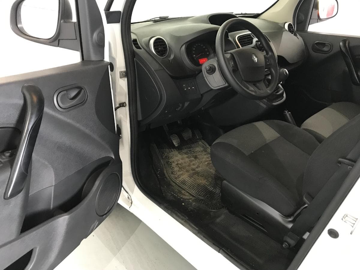 Renault Kangoo Maxi 1.5DCI · Ano 2020 — imagen 18