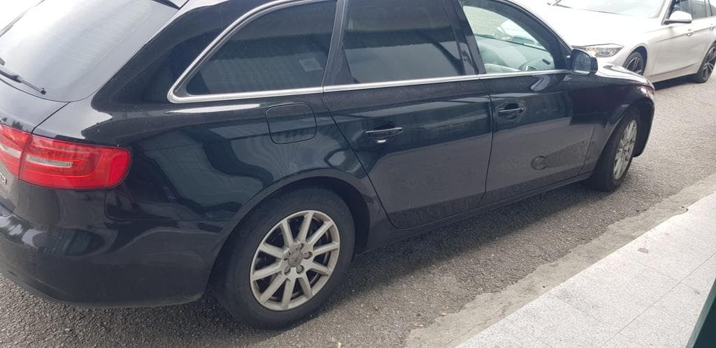 Audi A4 · Ano 2014 19-TP-09 — imagen 4