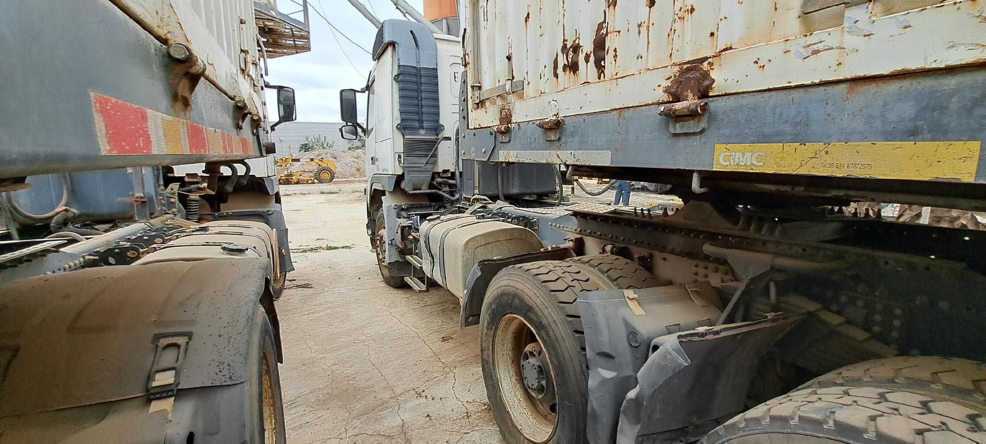 Camión tractor VOLVO FM440 — imagen 4