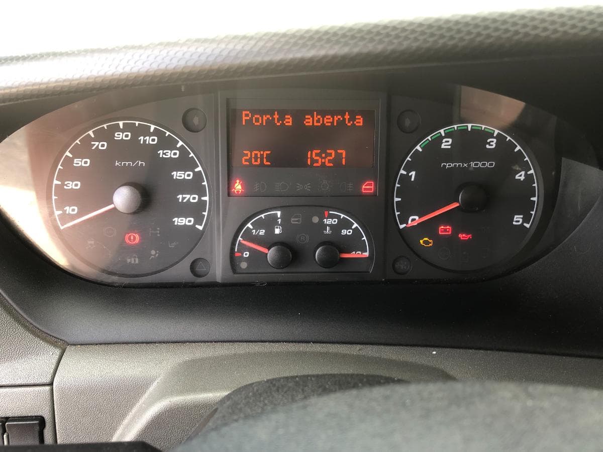 Iveco Daily 35C15 · Ano 2012 — image 33
