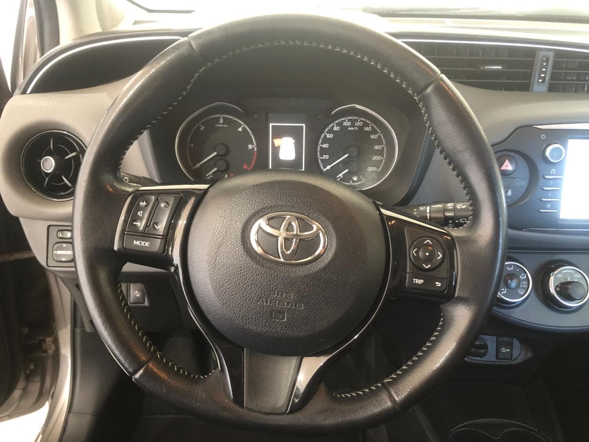 Toyota Yaris D4D · Ano 2017 — imagen 22
